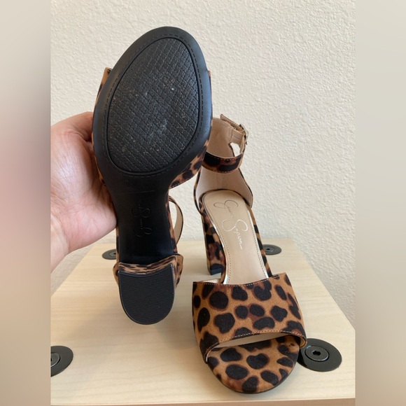 Jessica Simpson Brown Leopard Heels - Picture 7 of 10